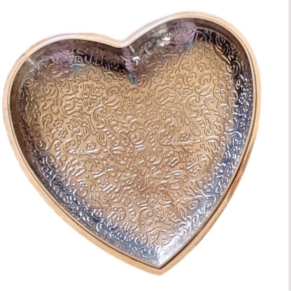 Vintage Silver Plate Heart Shaped Jewelry/ Keepsake Box with Blue Velvet Lining - Picture 6 of 8